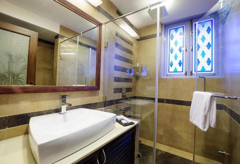 غرفة بريميوم مطلّة علي البحر, Varanda Do Mar