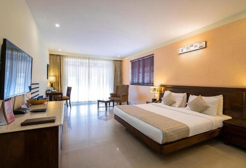 جناح مزوَّد بشرفة, Varanda Do Mar