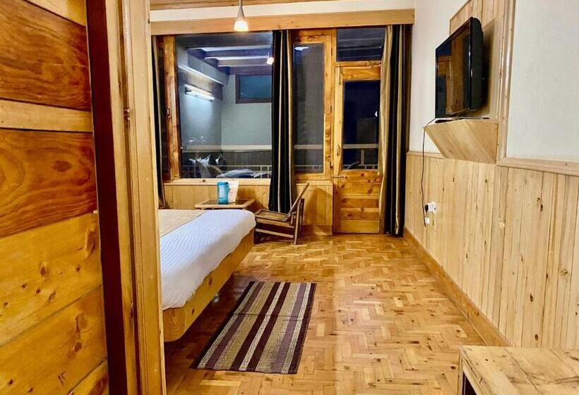 バルコニー付きデラックスルーム, Vashisht Valley