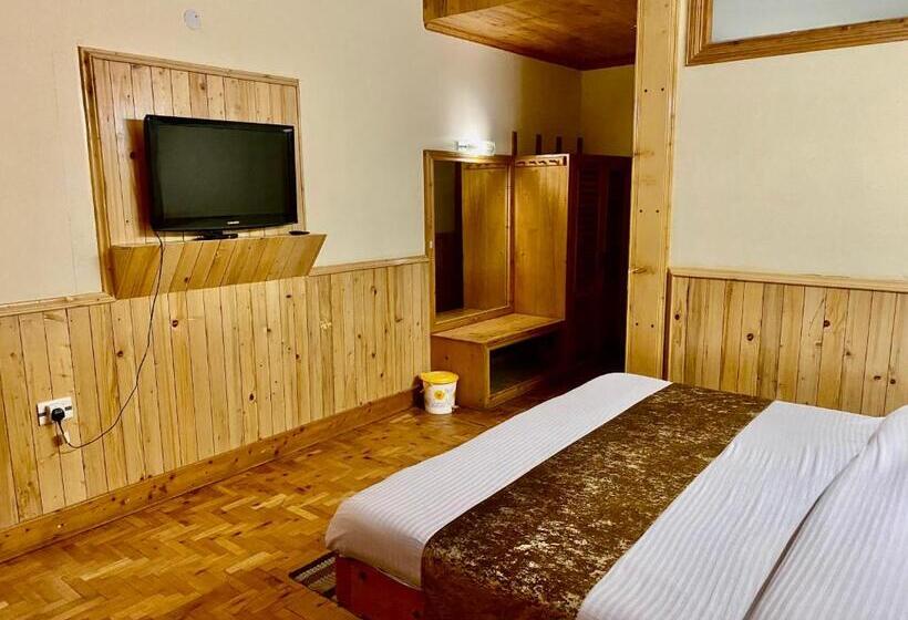 バルコニー付きデラックスルーム, Vashisht Valley