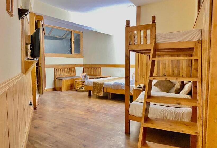 スイート(家族用), Vashisht Valley