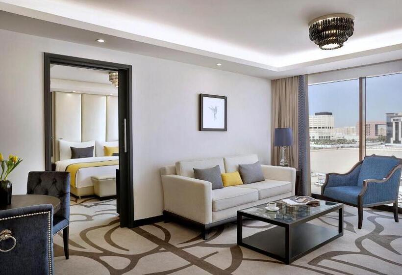 سوئیت با تخت بزرگ, Voco Riyadh, An Ihg Hotel فندق فوكو الرياض, احدى فنادق مجموعة إنتركونتيننتال