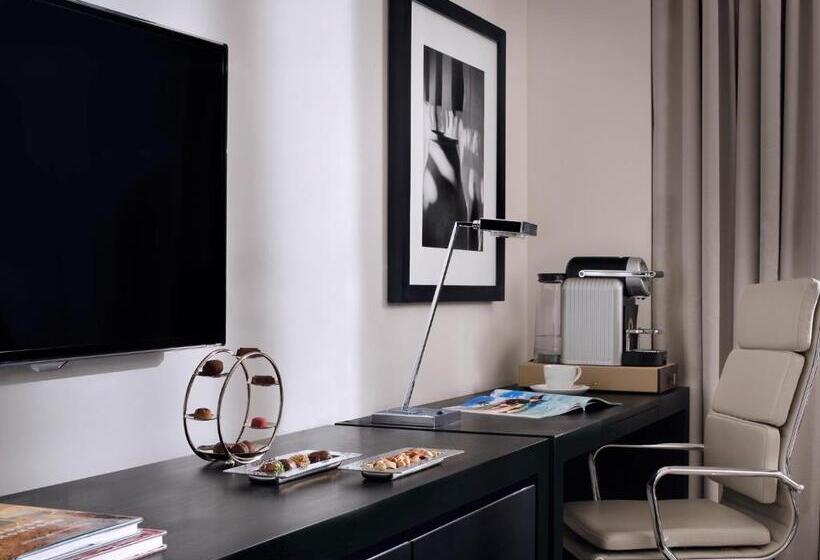 سوئیت با تخت بزرگ, Voco Riyadh, An Ihg Hotel فندق فوكو الرياض, احدى فنادق مجموعة إنتركونتيننتال