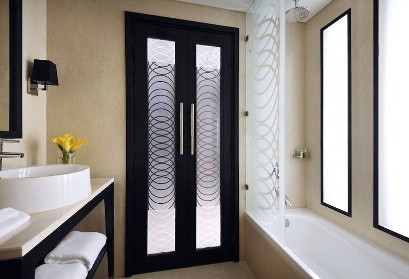 프리미엄 룸, Voco Riyadh, An Ihg Hotel فندق فوكو الرياض, احدى فنادق مجموعة إنتركونتيننتال