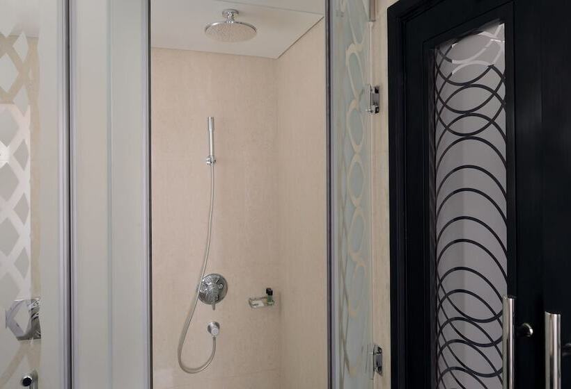 高级客房, Voco   Riyadh, An Ihg Hotel   فندق فوكو الرياض, احدى فنادق مجموعة إنتركونتيننتال