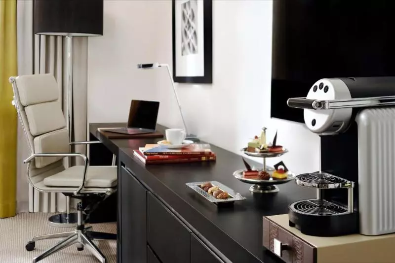 身障者適用スタンダードルーム, Voco   Riyadh, An Ihg Hotel   فندق فوكو الرياض, احدى فنادق مجموعة إنتركونتيننتال