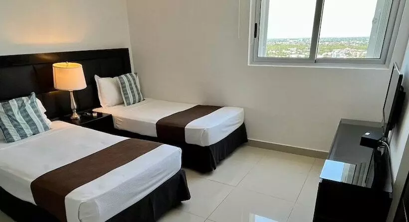 سوئیت خانواده 2 خوابه, Suites Malecon Cancun