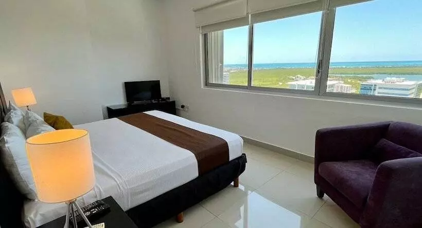 سوئیت خانواده 2 خوابه, Suites Malecon Cancun