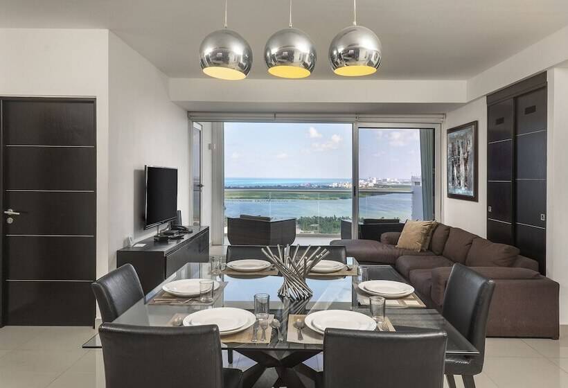 スイート（家族用）, Suites Malecon Cancun