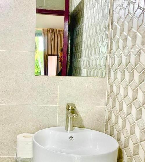 اتاق لوکس با چشمانداز دریا, Mathiveri Beach View