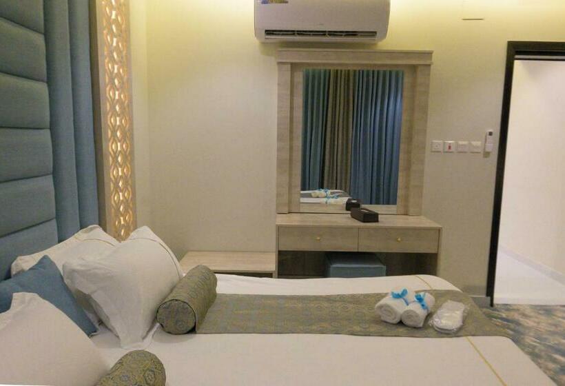 סוויטת ג'וניור, فندق واي هوتل