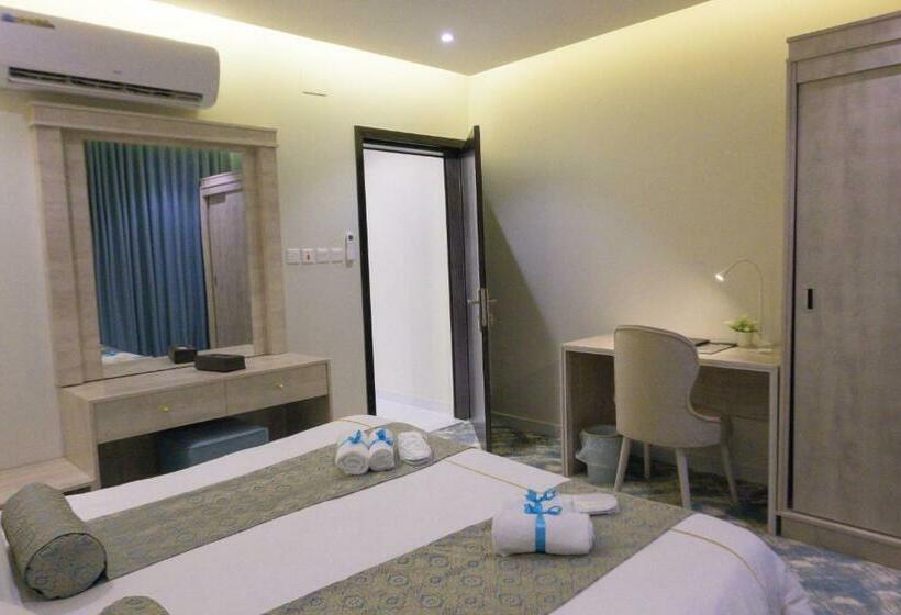 סוויטת ג'וניור, فندق واي هوتل