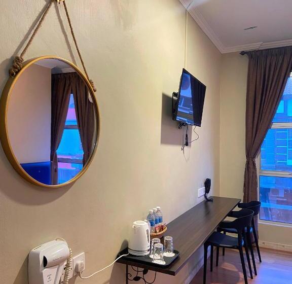 Семейный Номер Deluxe, The Grand Hotel 2