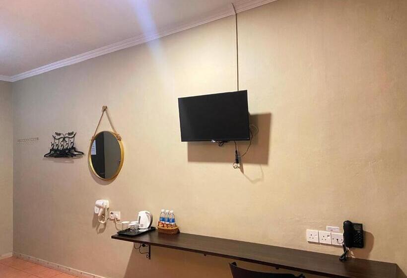 Семейный Номер Deluxe, The Grand Hotel 2