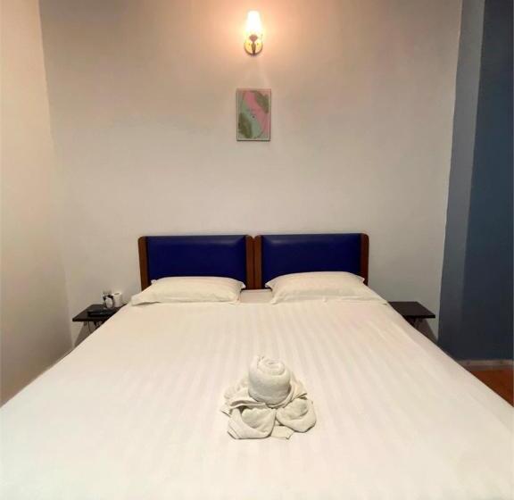 Номер Deluxe Кровать Кинг, The Grand Hotel 2