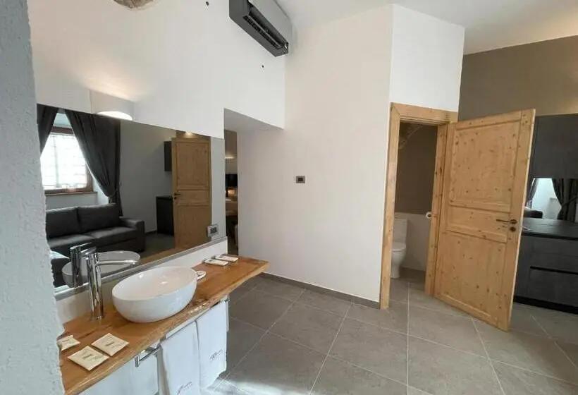 سوئیت با تخت بزرگ, Villa Paladini