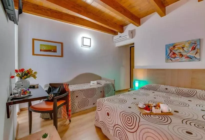 اتاق استاندارد سه نفره, Locanda Al Moro