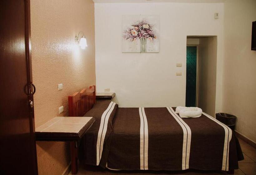 标准单人间, Cervantino