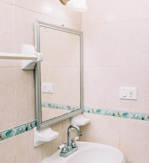 高级单人间, Cervantino