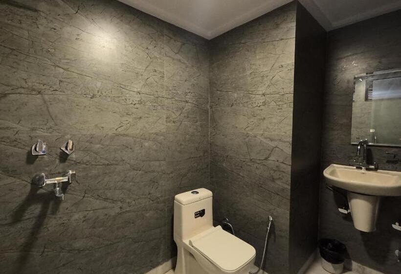 اتاق لوکس سه تخته, Cottage Yes Please   New Delhi