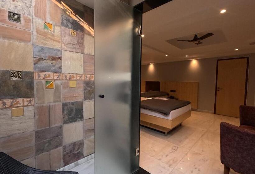 デラックストリプルルーム, Cottage Yes Please New Delhi