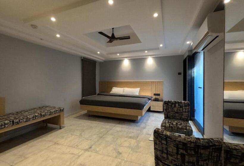 デラックストリプルルーム, Cottage Yes Please New Delhi