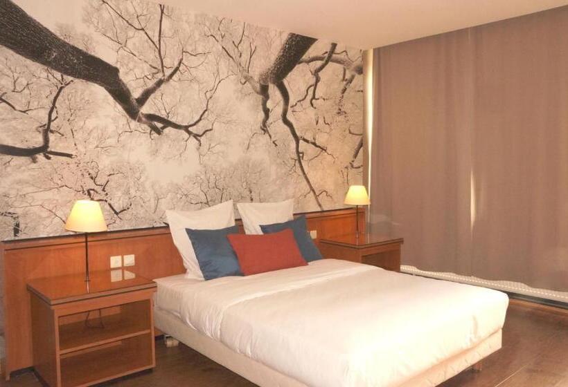 スタンダードルーム, Escale