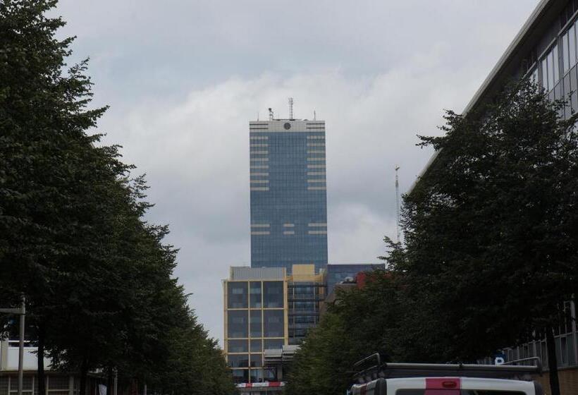 スタンダードシングルルーム, Escale