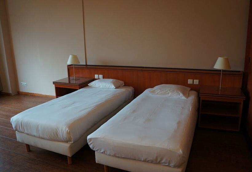 スタンダードルーム, Escale