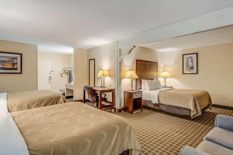 اتاق سوپریور, J8