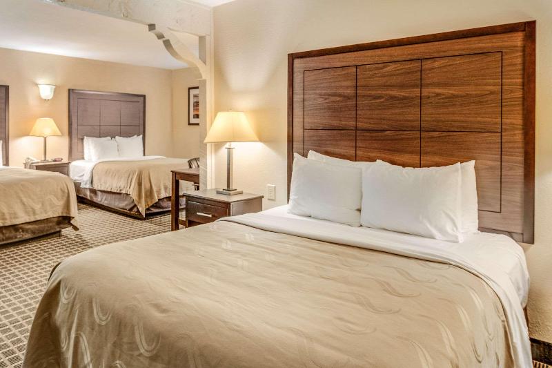 اتاق سوپریور, J8