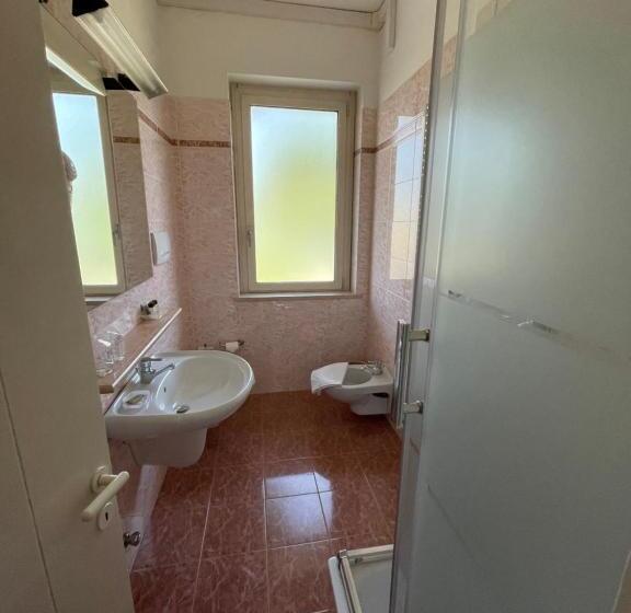 标准间, Le Petit Du Lac