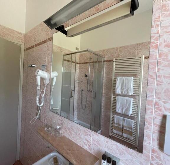 标准间, Le Petit Du Lac