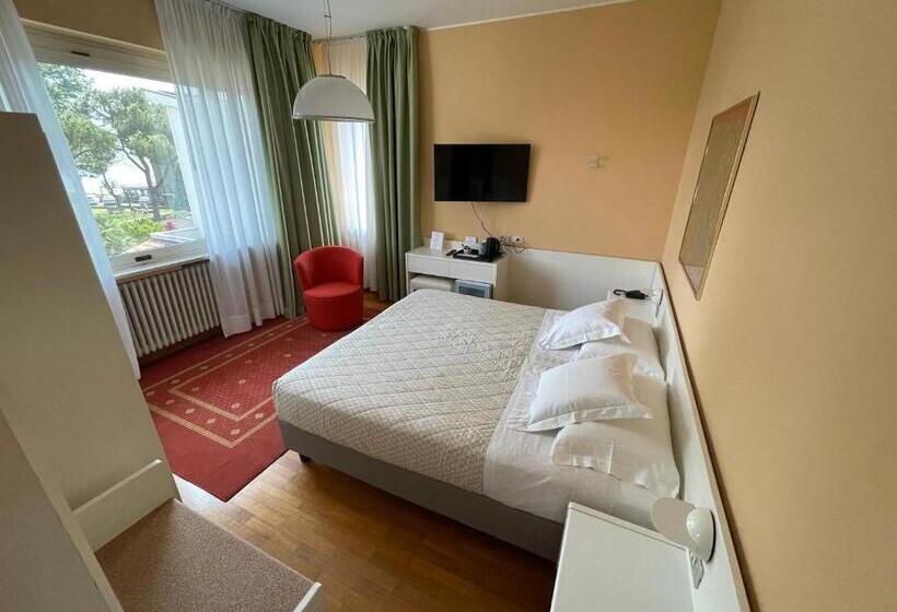 标准间, Le Petit Du Lac