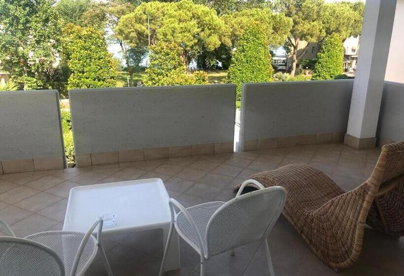 基本间, Le Petit Du Lac