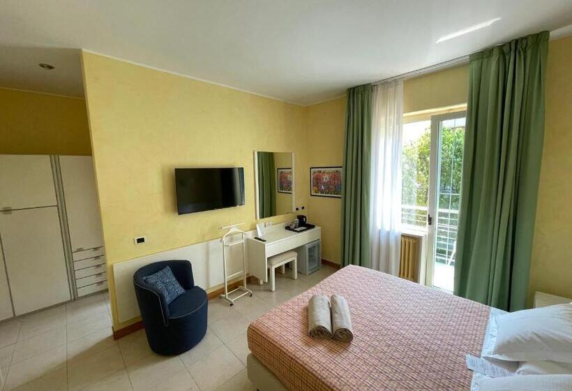 标准间带湖景, Le Petit Du Lac