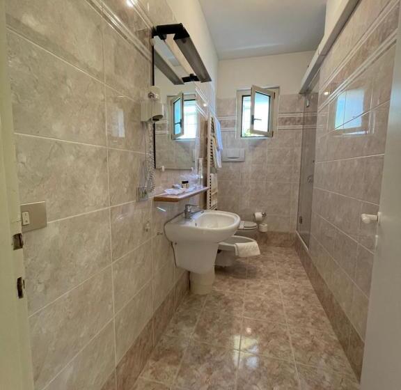 标准间带湖景, Le Petit Du Lac