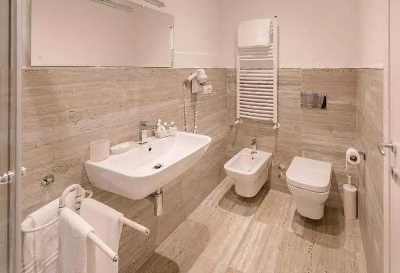 Triple Room Sea View, Miramare