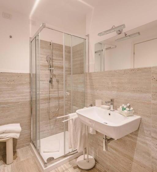 Triple Room Sea View, Miramare