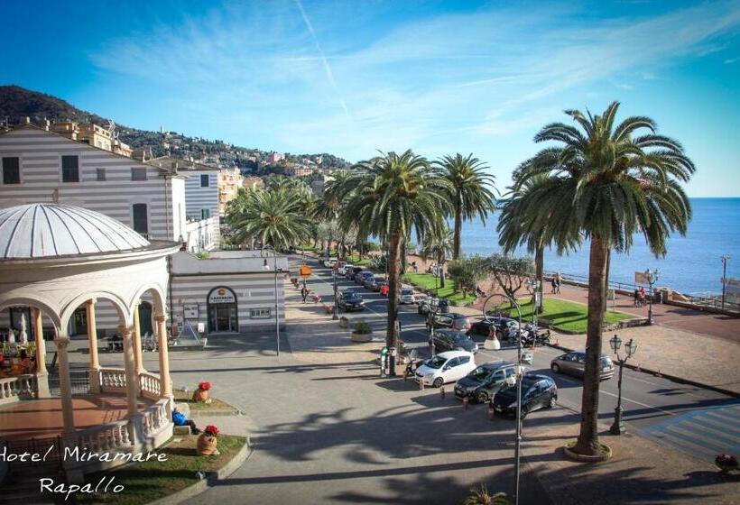 غرفة قياسية رباعية ذات إطلالة جانبية على البحر, Miramare