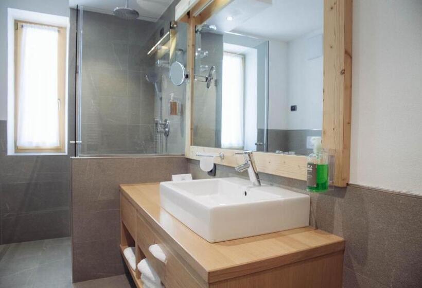 غرفة قياسية سرير كينج, Pineta Nature Resort  Wellness & Spa