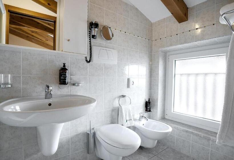 غرفة كومفورت ثلاثية, Pineta Nature Resort  Wellness & Spa