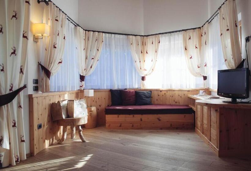 غرفة قياسية سرير كينج, Pineta Nature Resort  Wellness & Spa