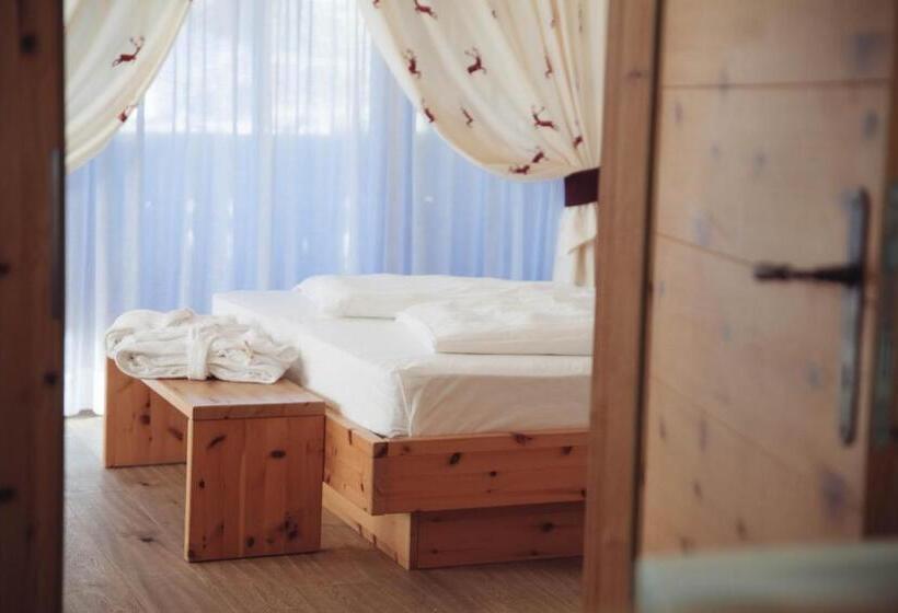 غرفة قياسية سرير كينج, Pineta Nature Resort  Wellness & Spa