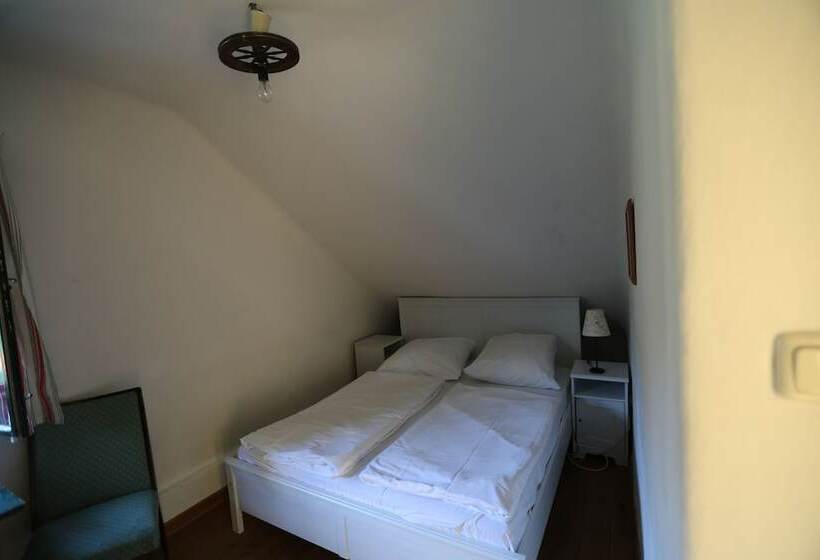 اتاق استاندارد یک نفره, Haus Wartenberg