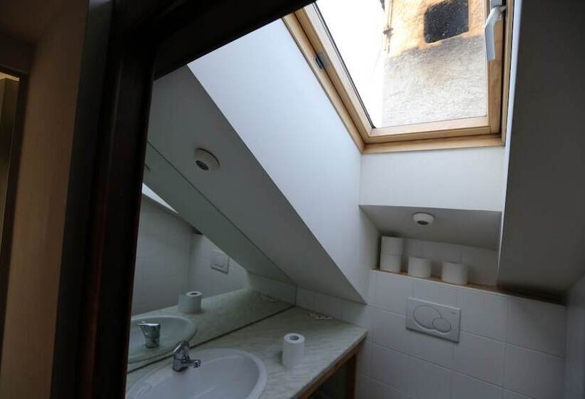 اتاق استاندارد یک نفره, Haus Wartenberg