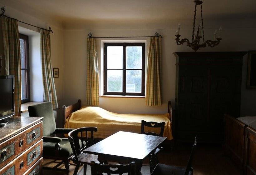 اتاق خانوادگی, Haus Wartenberg