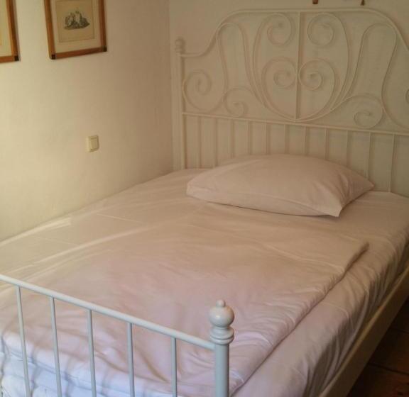 اتاق استاندارد یک نفره, Haus Wartenberg