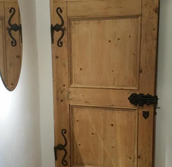 اتاق استاندارد یک نفره, Haus Wartenberg