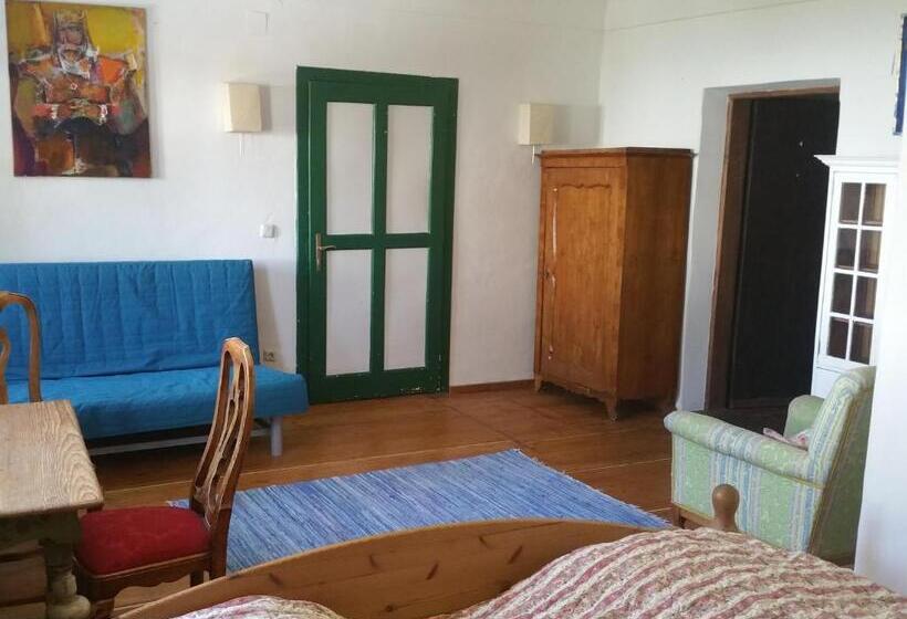 اتاق خانوادگی, Haus Wartenberg